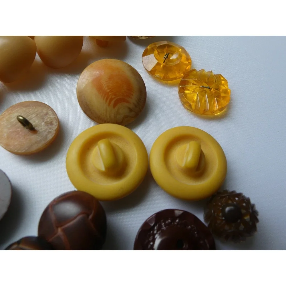 Unbranded curated collection